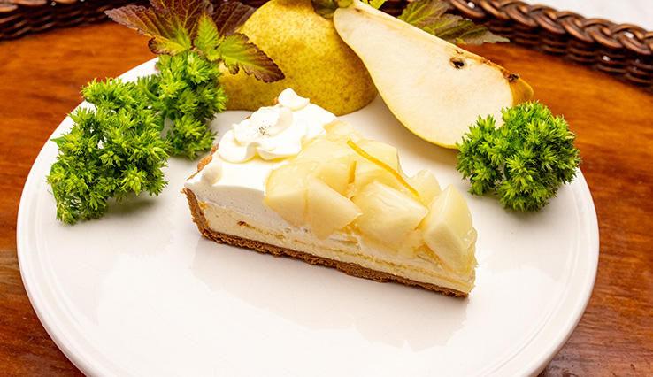 洋梨とシェーブルチーズのタルト 〜オレンジ風味〜