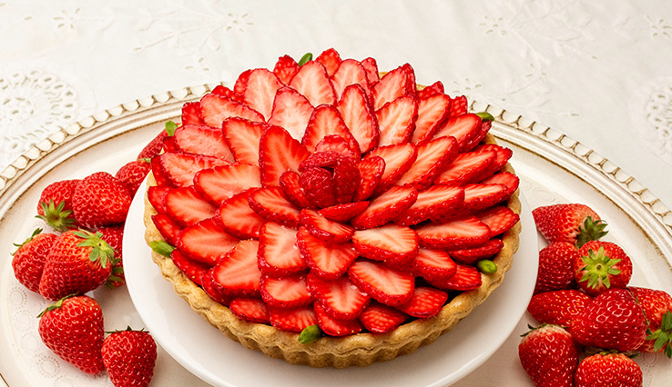 【店舗限定】イチゴのバラのタルト