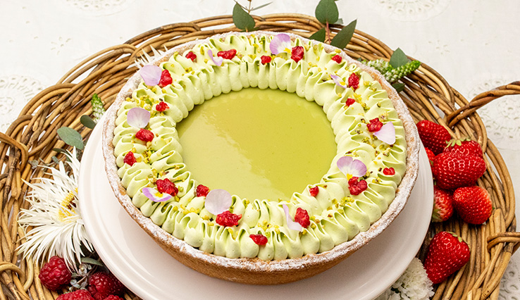 【店舗限定】花かんむりのタルト 〜ピスタチオと赤いフルーツ〜