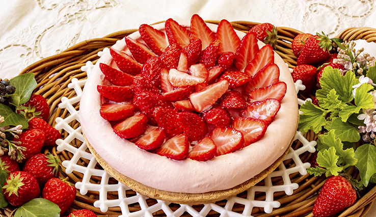 イチゴとリュバーブのタルト