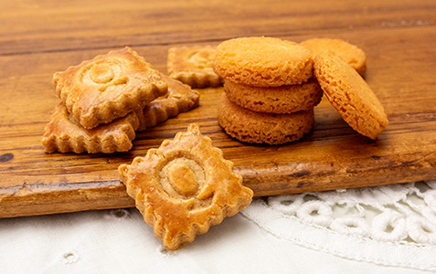 フランス“Le Gall” の前発酵バターを使用した焼菓子「QUE DU BONHEUR (ク ドゥ ボナール)」を販売中！